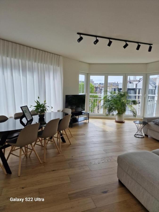 Luxury Renovated 3 Rooms Apartment Ostend Luaran gambar