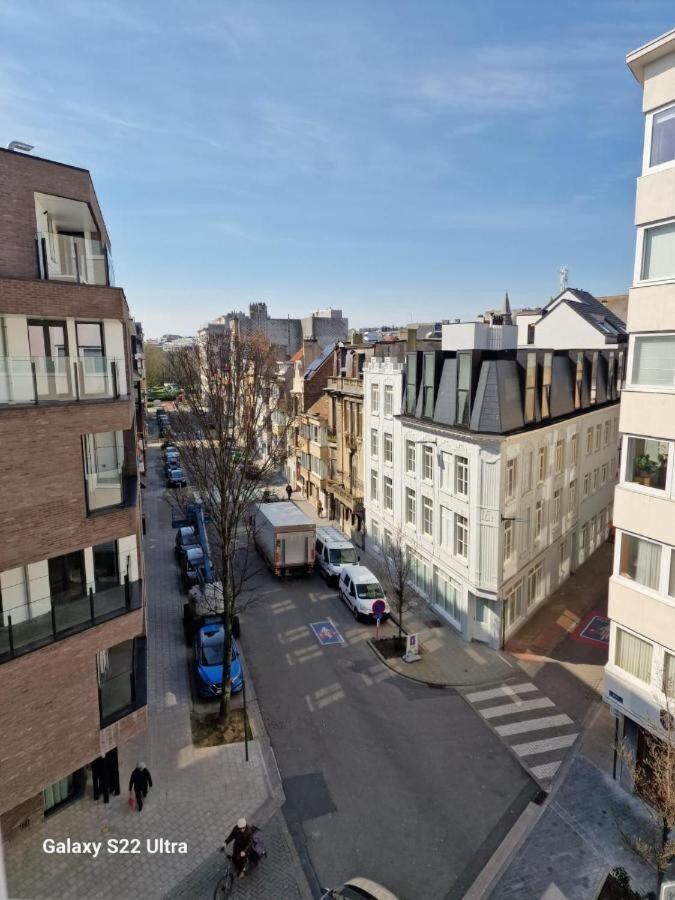 Luxury Renovated 3 Rooms Apartment Ostend Luaran gambar