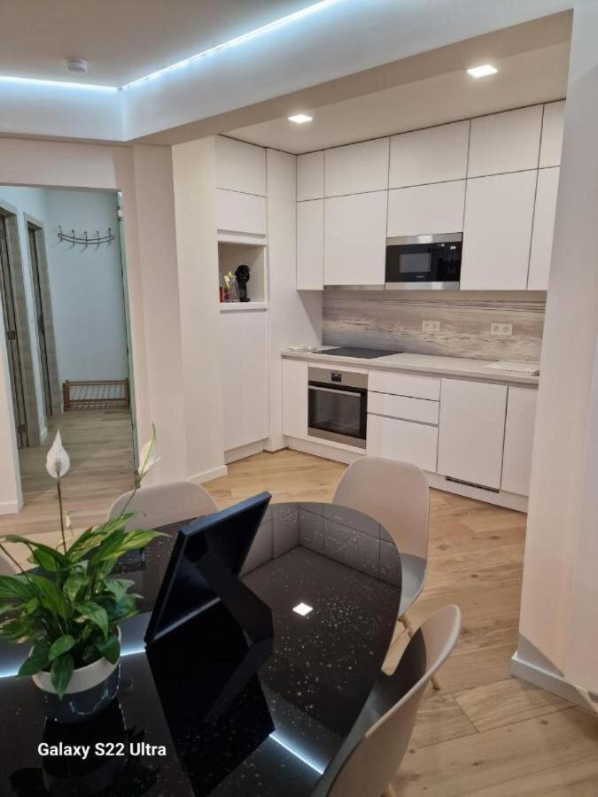 Luxury Renovated 3 Rooms Apartment Ostend Luaran gambar
